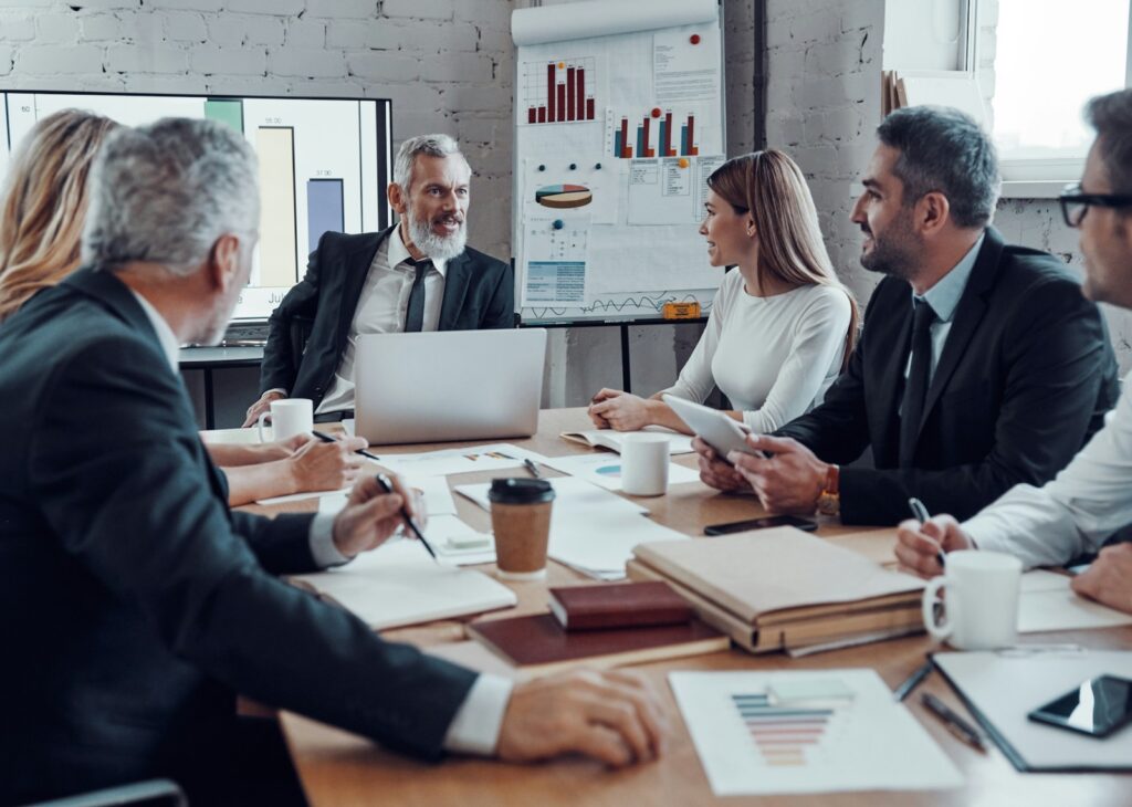 Budowanie strategii omnichannel w firmie – kompleksowy przewodnik dla zarządu